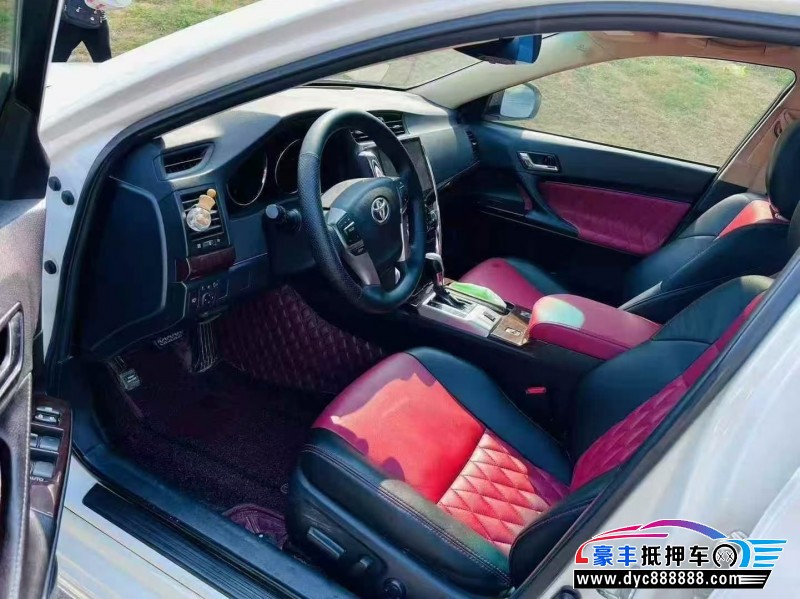 15年丰田锐志轿车抵押车出售