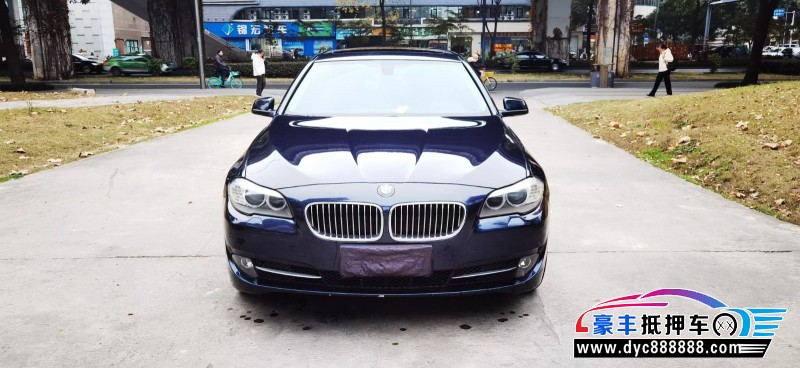 13年宝马5系轿车抵押车出售