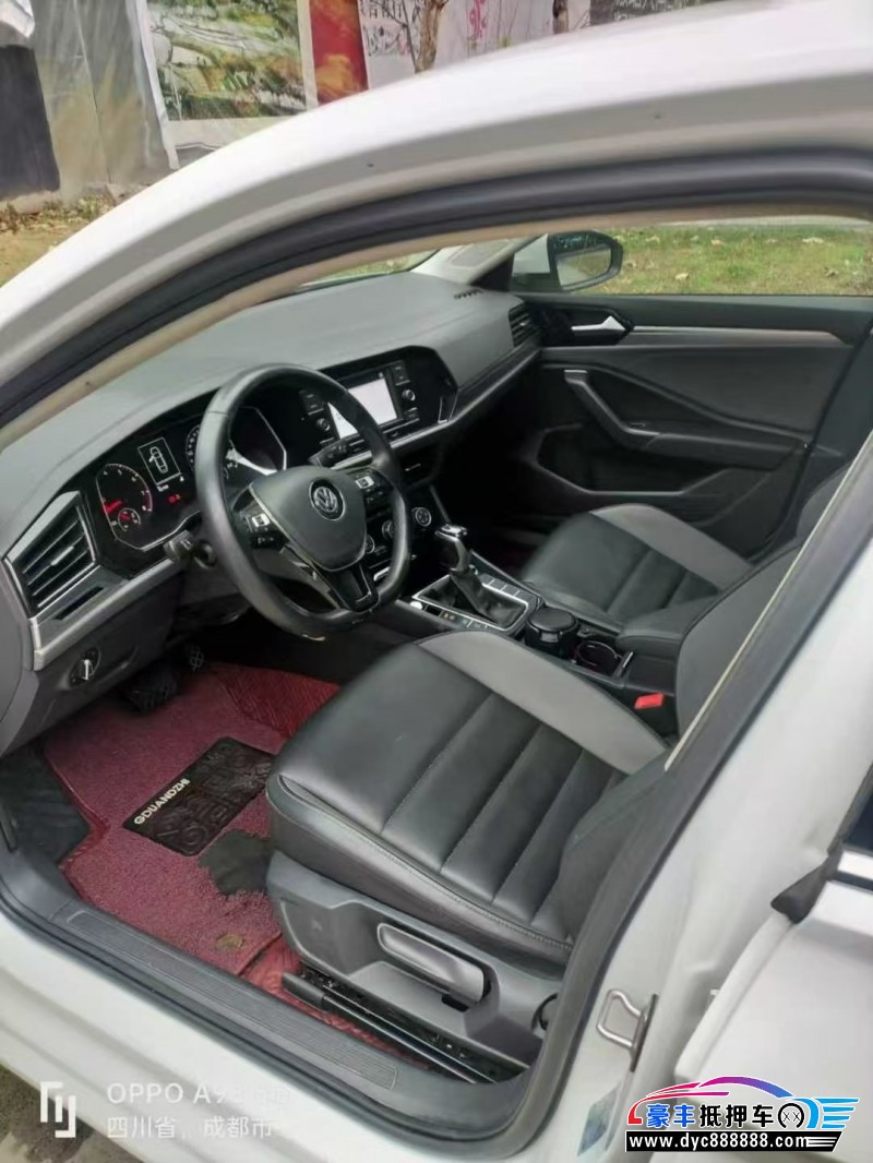 19年大众速腾轿车抵押车出售