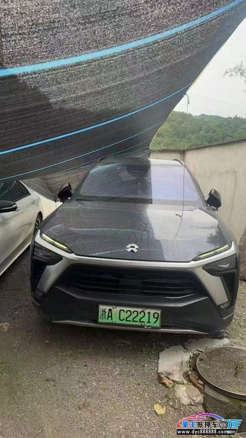 22年蔚来ES8轿车抵押车出售