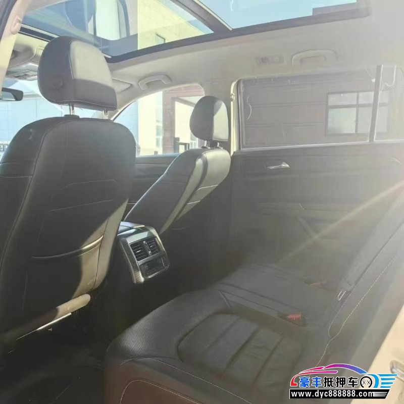 18年大众途昂轿车抵押车出售