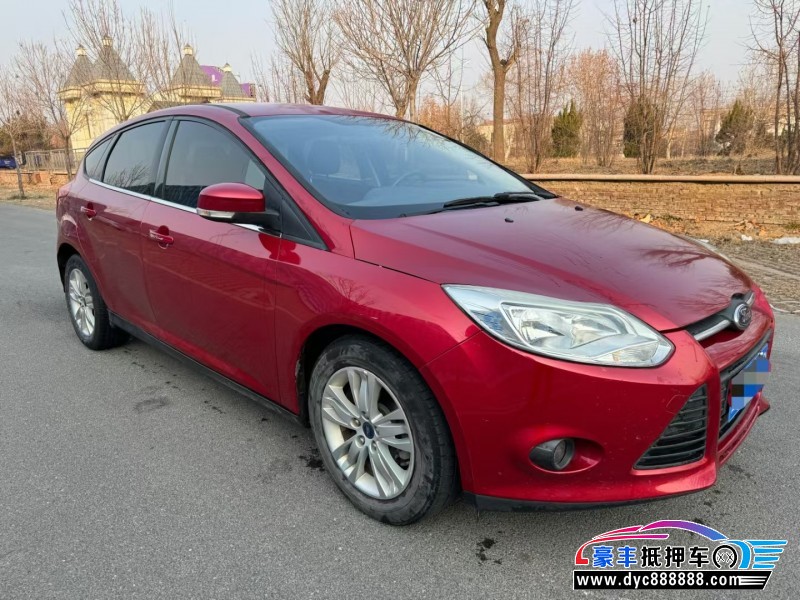 14年福特福克斯轿车抵押车出售