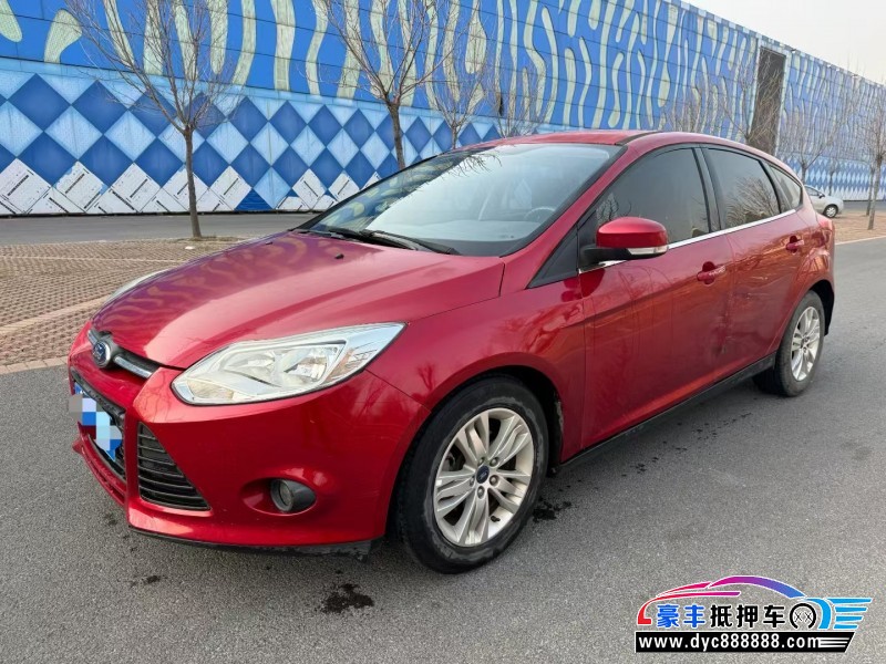 14年福特福克斯轿车抵押车出售