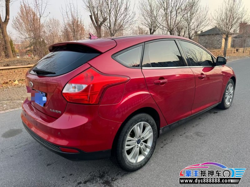 14年福特福克斯轿车抵押车出售