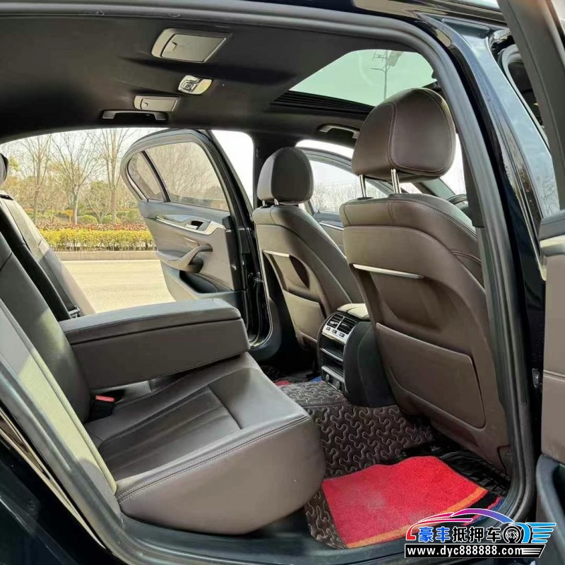 19年宝马5系轿车抵押车出售