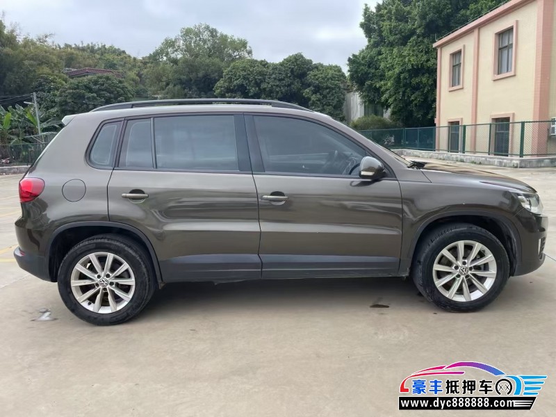 17年大众途观轿车抵押车出售