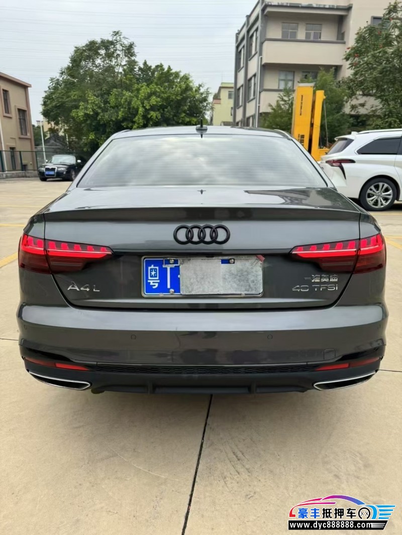 22年奥迪A4轿车抵押车出售