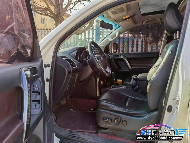 17年丰田普拉多（霸道）轿车抵押车出售