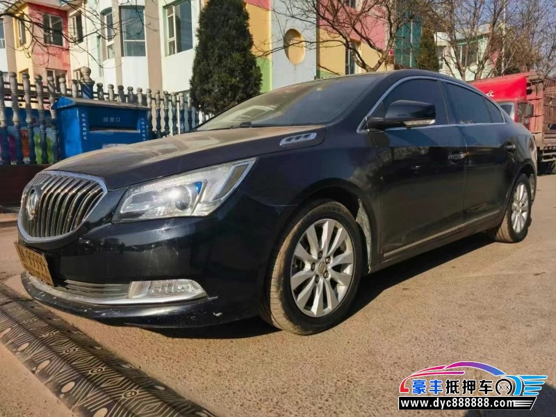 15年别克君越轿车抵押车出售