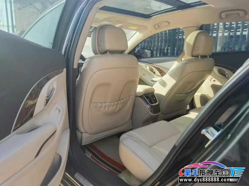 15年别克君越轿车抵押车出售