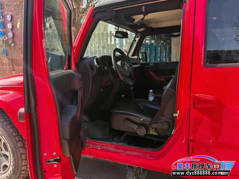 15年Jeep牧马人轿车抵押车出售