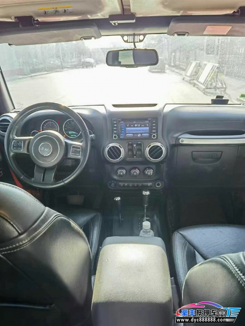 15年Jeep牧马人轿车抵押车出售