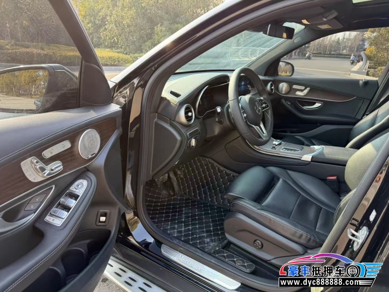 22年奔驰GLC轿车抵押车出售