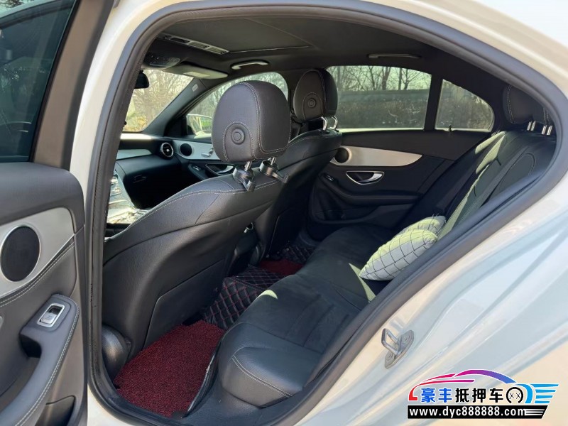 16年奔驰C轿车抵押车出售