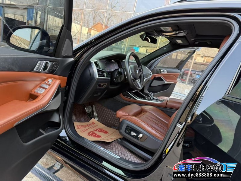22年宝马X7轿车抵押车出售