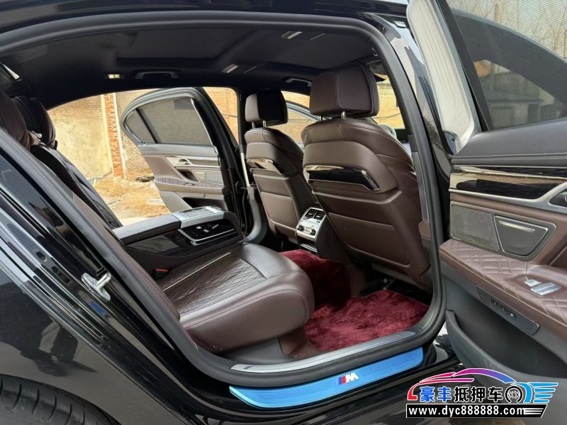 21年宝马7系轿车抵押车出售