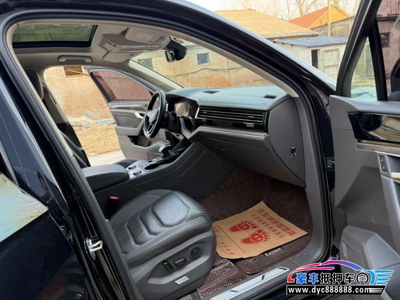 21年大众途锐轿车抵押车出售