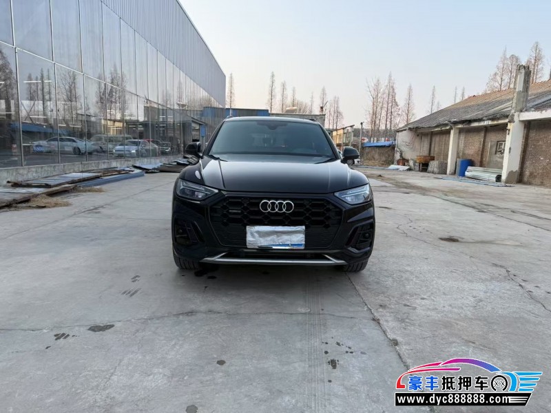 23年奥迪Q5轿车抵押车出售