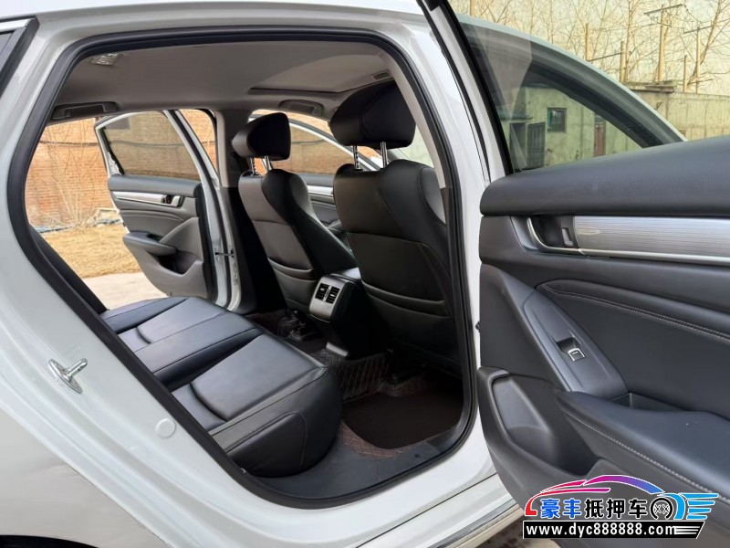 20年本田雅阁轿车抵押车出售