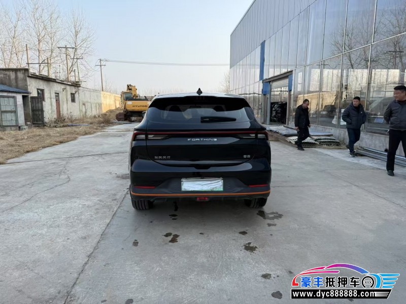 23年东风雷霆轿车抵押车出售