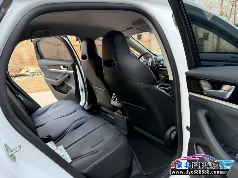 24年比亚迪秦轿车抵押车出售