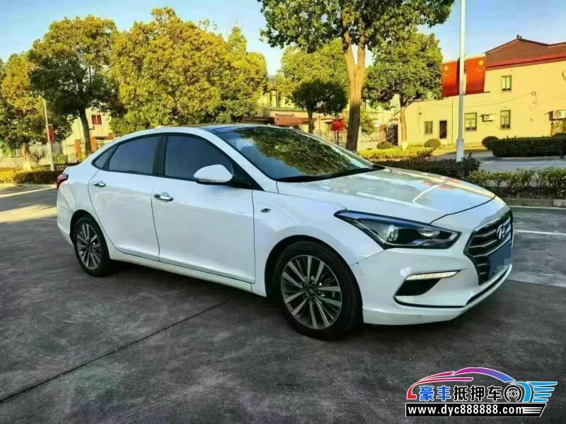 19年现代名图轿车抵押车出售