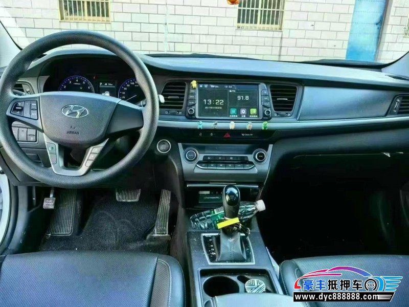 19年现代名图轿车抵押车出售