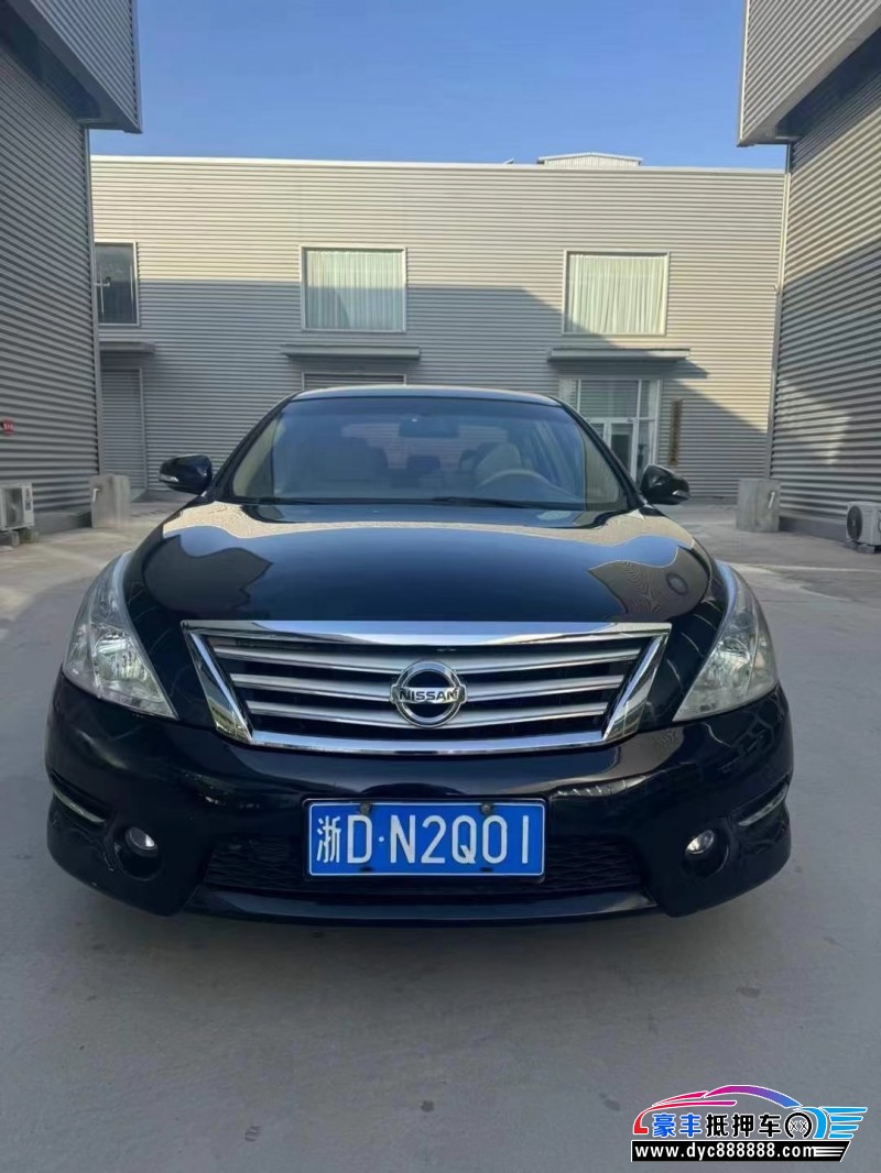 12年日产天籁轿车抵押车出售