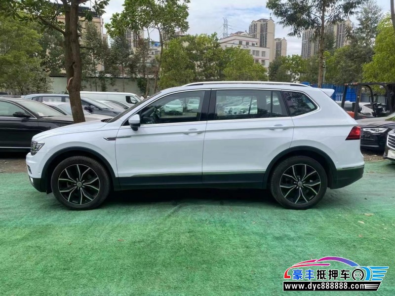 17年大众途观L轿车抵押车出售