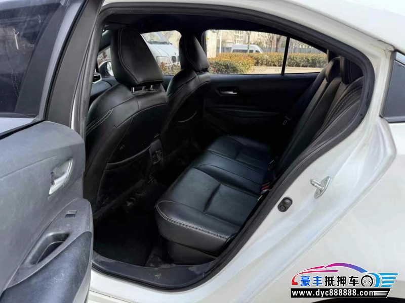 21年丰田雷凌轿车抵押车出售