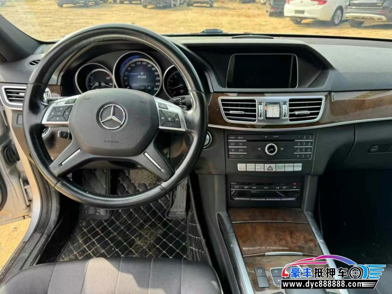 16年奔驰E轿车抵押车出售