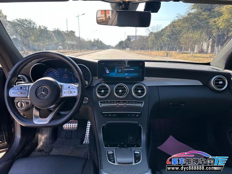 21年奔驰C轿车抵押车出售