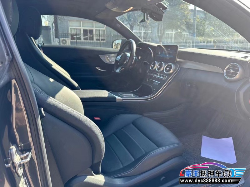 21年奔驰C轿车抵押车出售