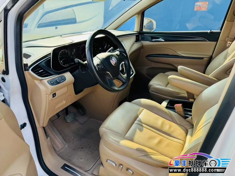 20年别克GL8轿车抵押车出售