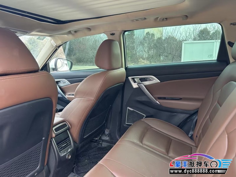 18年吉利博越轿车抵押车出售