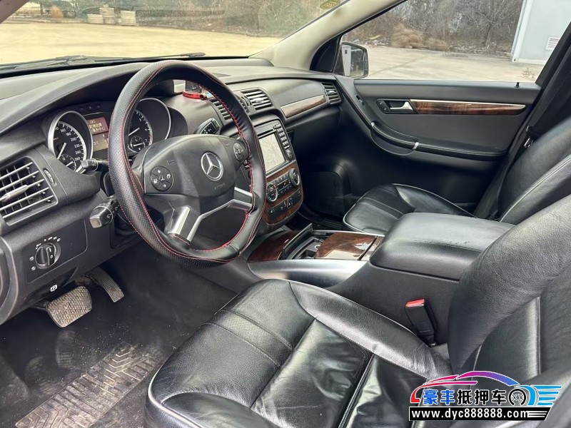 11年奔驰R轿车抵押车出售