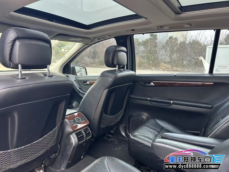 11年奔驰R轿车抵押车出售