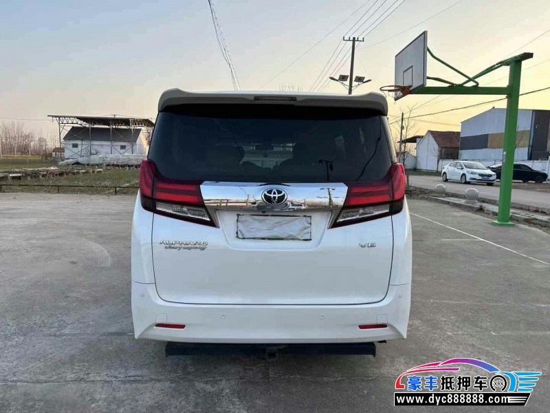 16年丰田埃尔法轿车抵押车出售