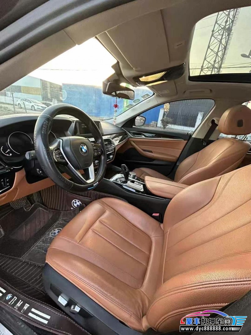 17年宝马5系轿车抵押车出售