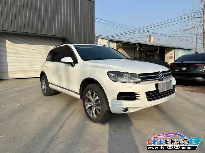 13年大众途锐轿车抵押车出售