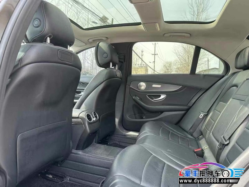 16年奔驰C轿车抵押车出售