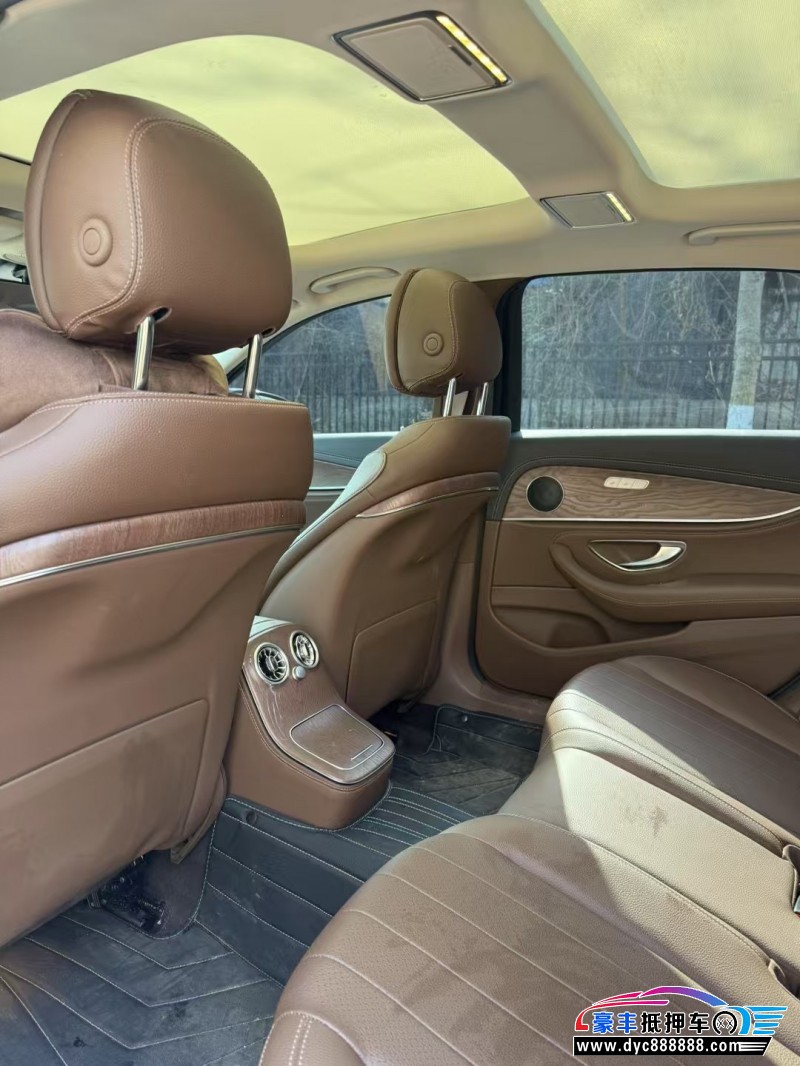 21年奔驰E轿车抵押车出售