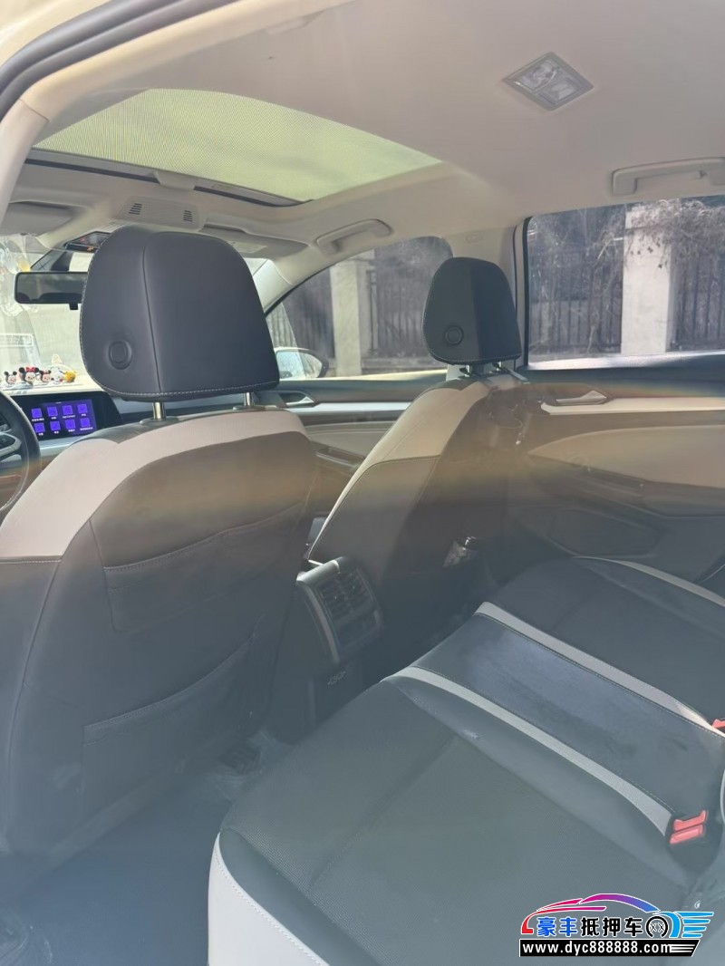 23年大众高尔夫轿车抵押车出售