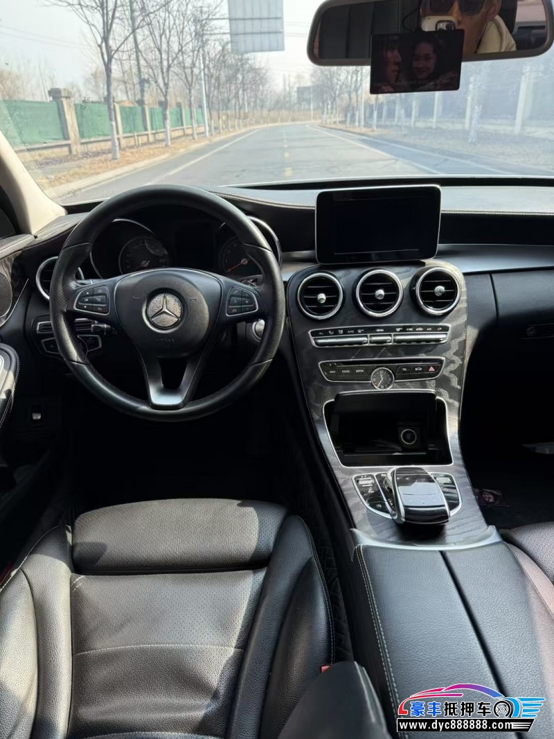 18年奔驰C轿车抵押车出售