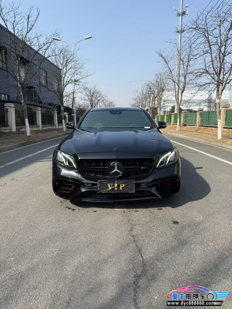 17年奔驰E轿车抵押车出售