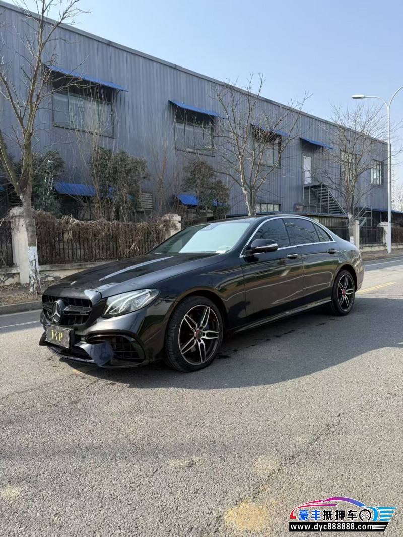 17年奔驰E轿车抵押车出售