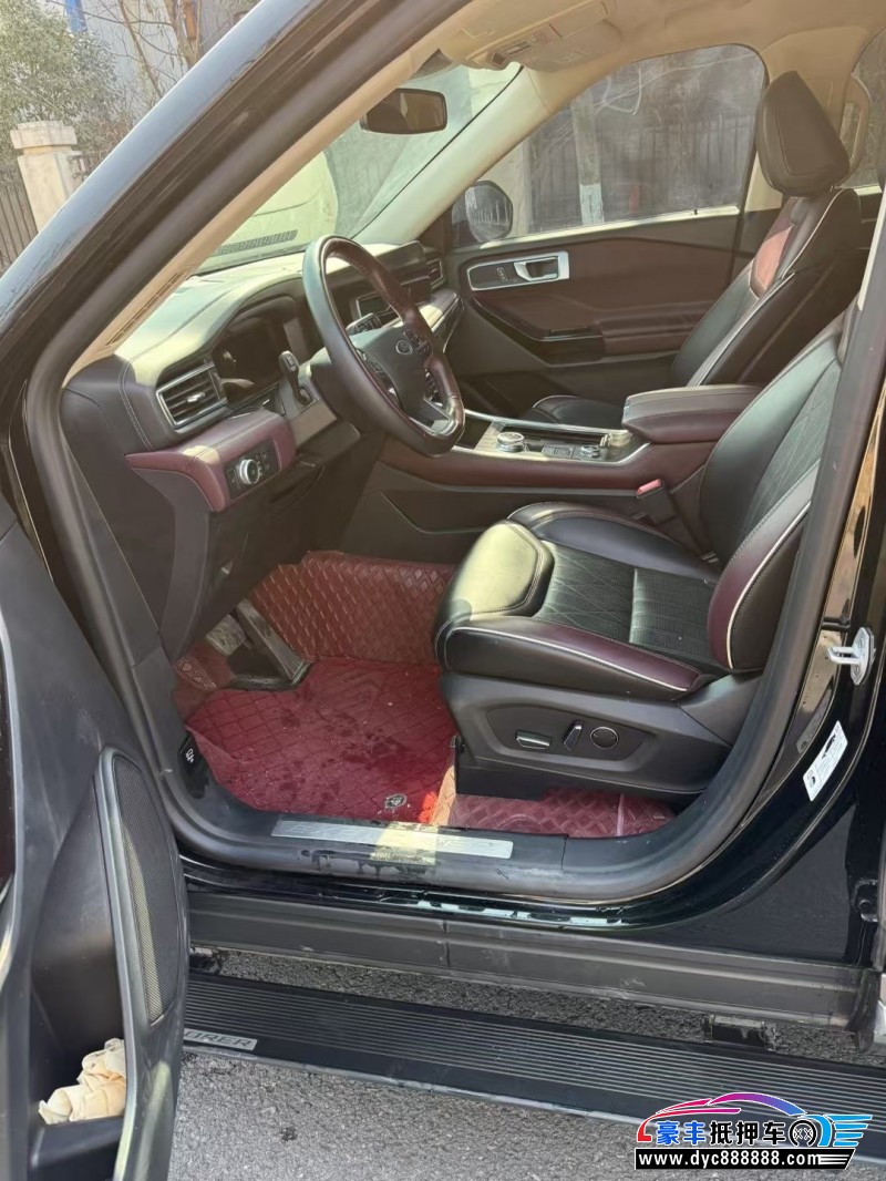 22年福特探险者轿车抵押车出售