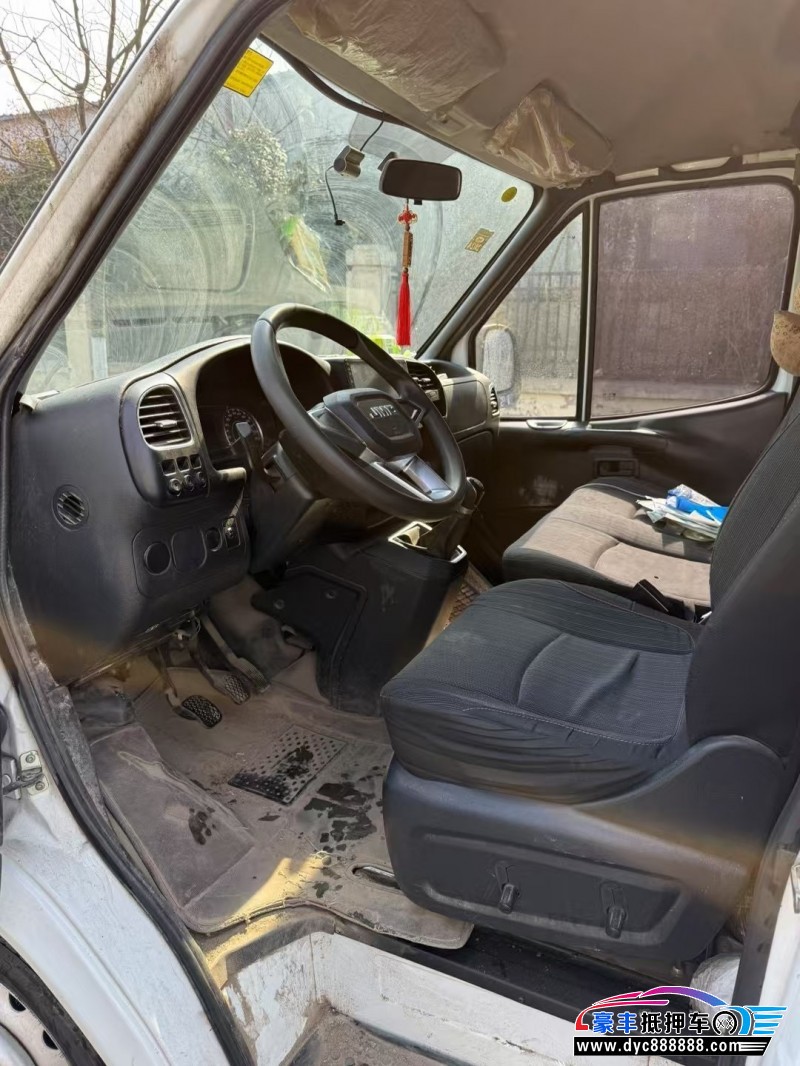 22年江铃特顺轿车抵押车出售