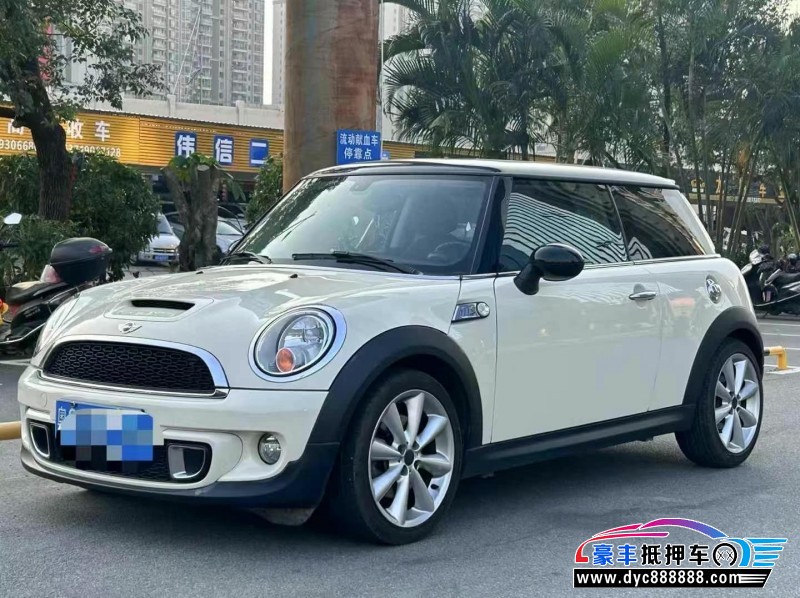 13年宝马MINI轿车抵押车出售