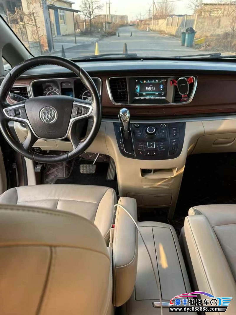 19年别克GL8轿车抵押车出售